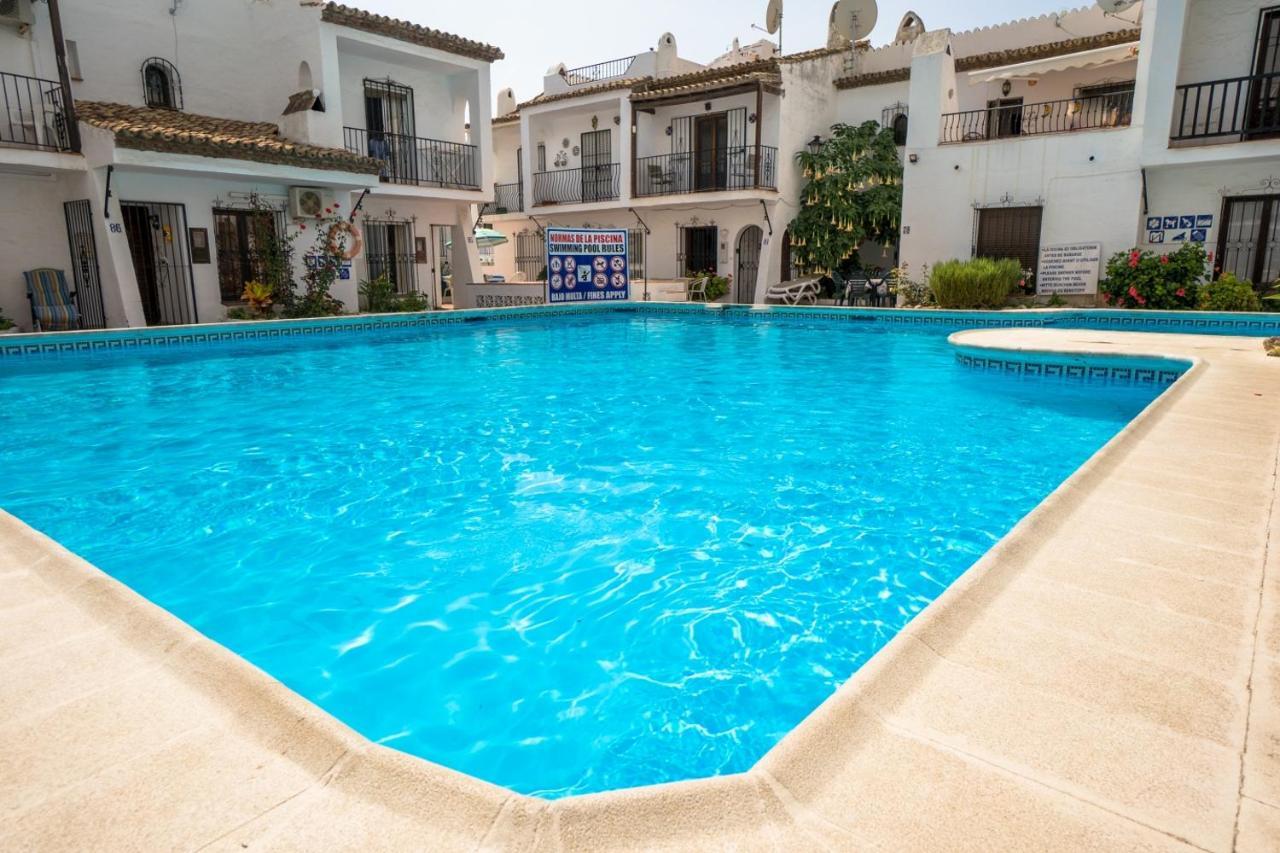 Villa Nueva Nerja 71 Menyber Exterior foto